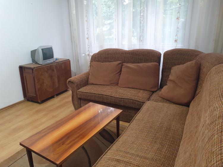 Apartament cu 3 camere semidecomandat în Drumul Taberei