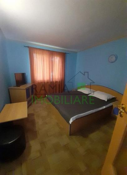 Casă cu 5 camere cu Teren 1000 Mp în Bran