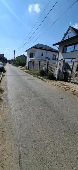 Casă cu 5 camere cu Teren 215 Mp în Mogoșoaia