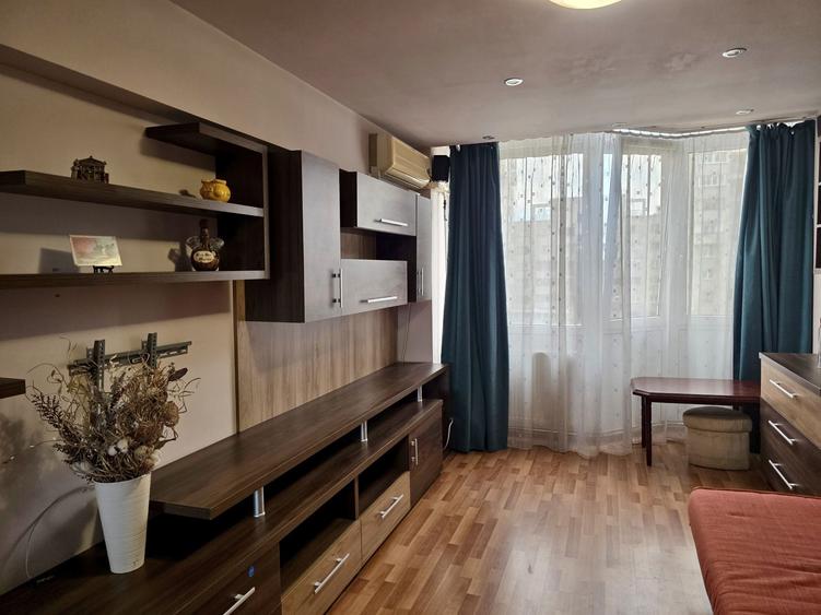 Apartament cu 3 camere decomandat în Mărăști