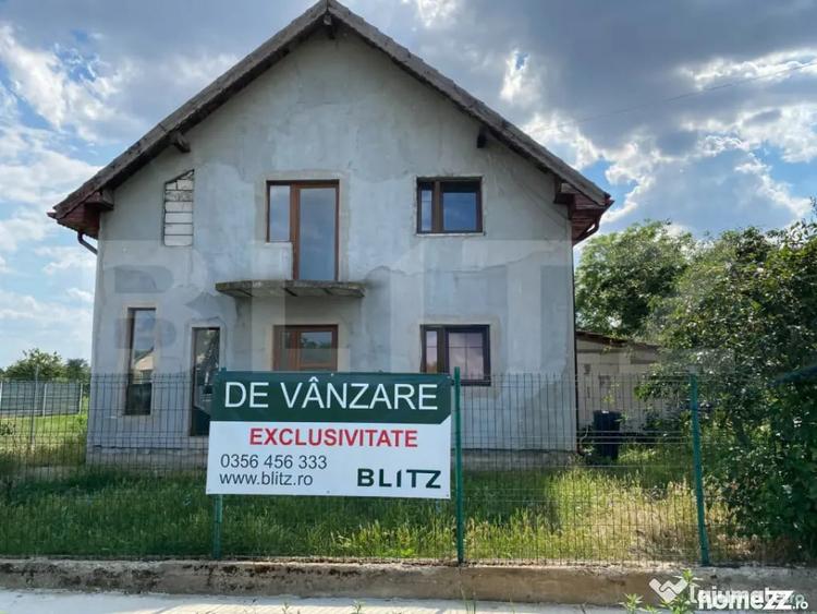 Casă cu 4 camere cu Teren 1275 Mp în Seceani