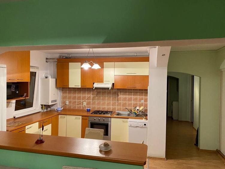 Proprietar | Ap. 4 camere, Decomandat, 2 Bai | Bd. Mihai Viteazu - 15
