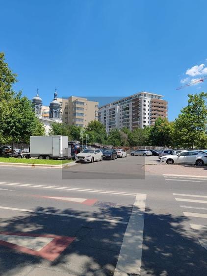 Apartament cu 3 camere decomandat în 1 Decembrie 1918