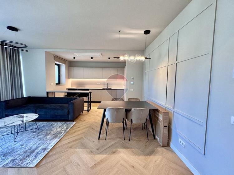 Apartament cu 3 camere decomandat, mobilat în Pipera