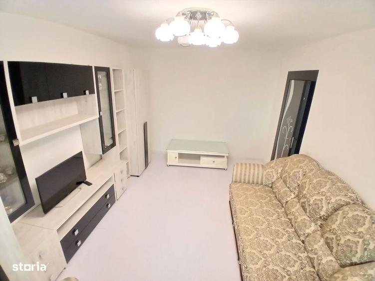 Apartament cu 3 camere decomandat în Rahova