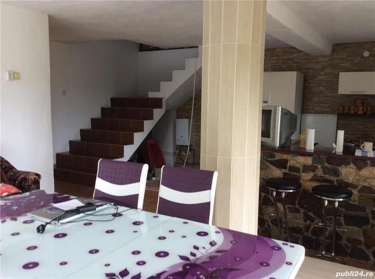 Casă cu 3 camere în Central