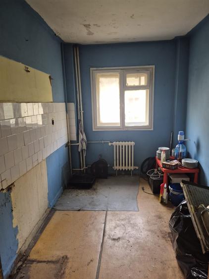 Apartament cu 2 camere decomandat în Militari