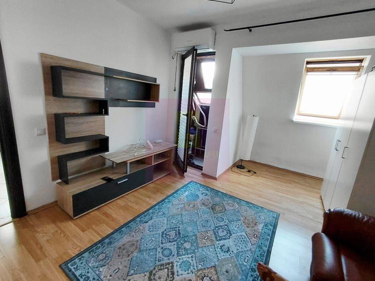 Apartament cu 2 camere nedecomandat în Vitan Mall