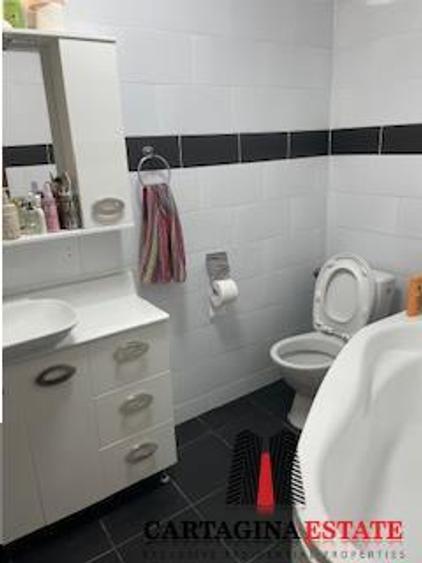 Casă cu 5 camere cu Teren 235 Mp în Pipera