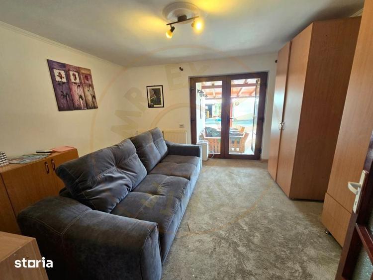 Casă cu 2 camere cu Teren 638 Mp în Lazuri