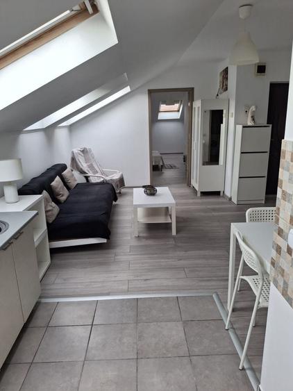 Apartament cu 2 camere decomandat în Florești