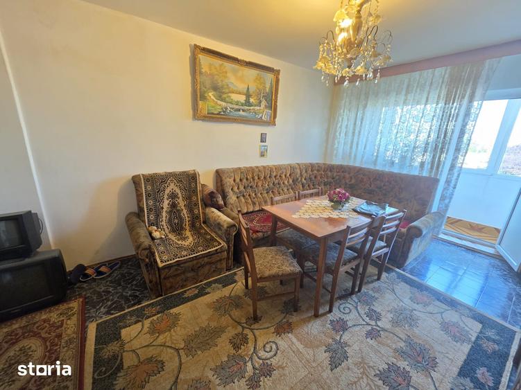 Apartament cu 2 camere semidecomandat în Florilor