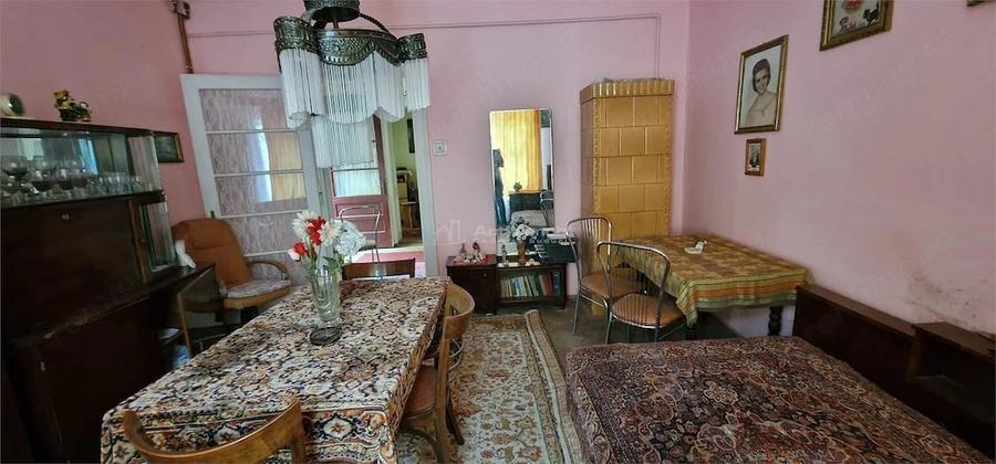 Casă cu 5 camere cu Teren 108 Mp în Muncitoresc