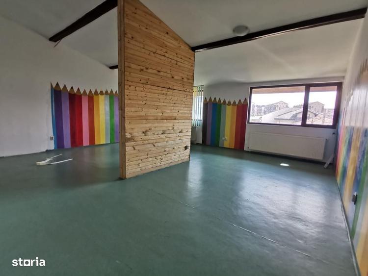Casă cu 4 camere în Dudu