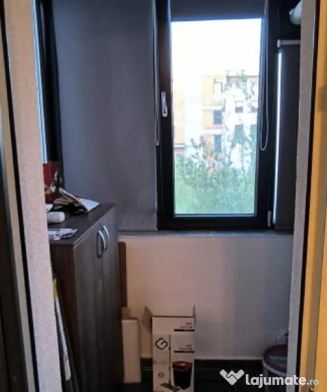 Apartament cu 3 camere decomandat în Florești