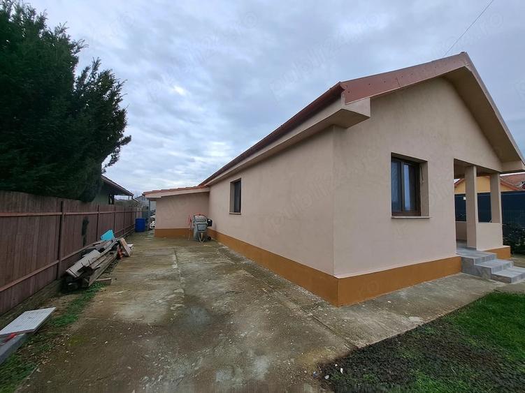 Casă cu Teren 645 Mp în Central