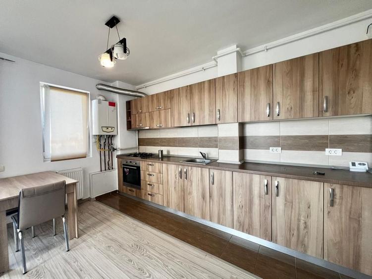 Apartament cu 2 camere semidecomandat, mobilat în Buziașului