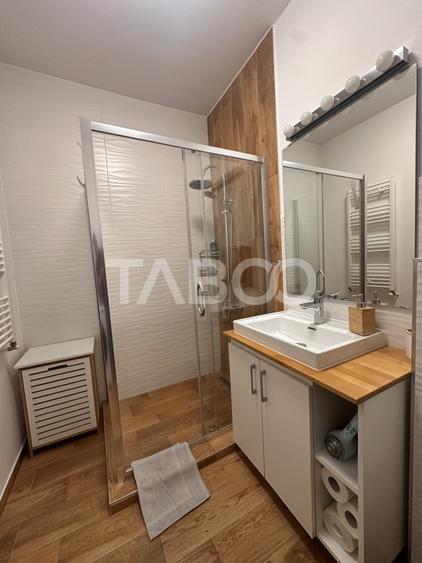 Apartament cu 2 camere decomandat, mobilat în Piața Cluj