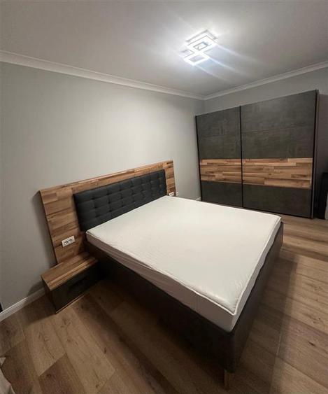 Apartament cu 2 camere semidecomandat, mobilat în Șelimbăr