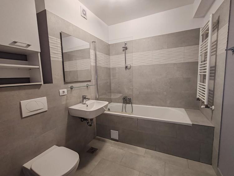 Apartament cu 2 camere decomandat în 13 Decembrie