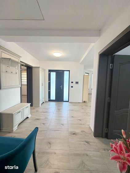 Casă cu 3 camere cu Teren 500 Mp în Letea Veche