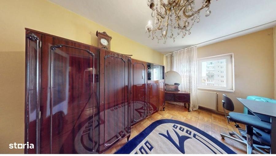 Apartament cu 3 camere decomandat în Vasile Aaron