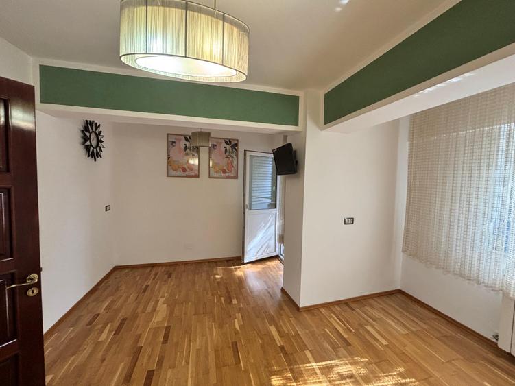Apartament cu 3 camere decomandat în Cartierul Traian