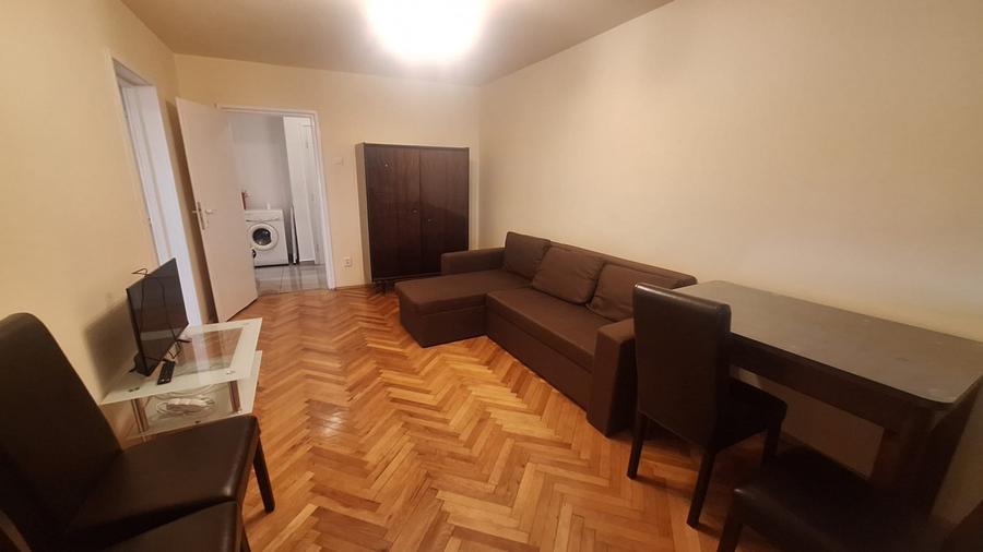 Apartament cu 2 camere circular în Torontalului