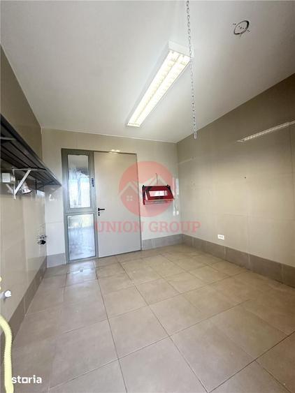 Spațiu comercial, de 160 mp, în Nord