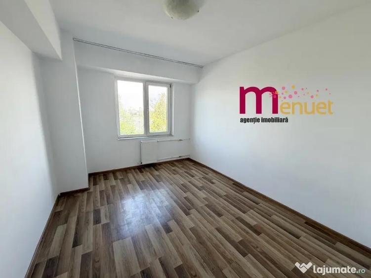 Apartament cu 2 camere decomandat în Pelican
