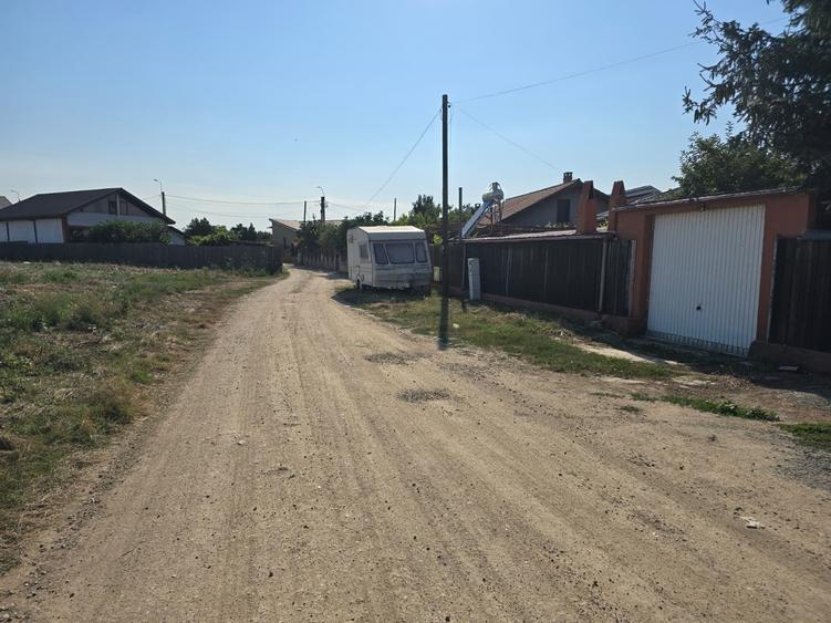 Teren Construcții intravilan de 20000 mp, în Lazu