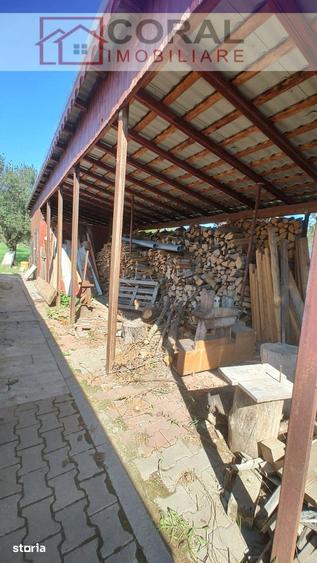 Casă cu 2 camere cu Teren 140000 Mp în Șoimuș