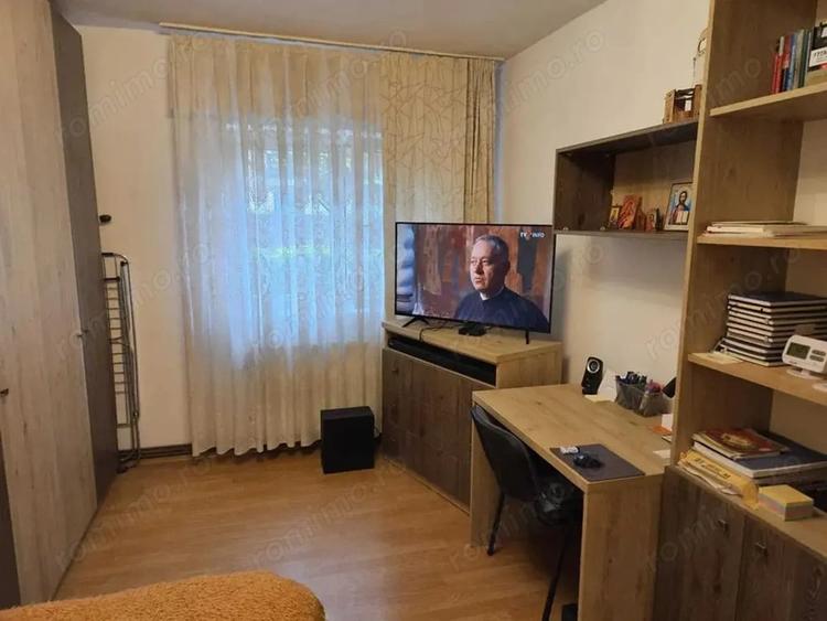 Garsonieră decomandată în Brâncoveanu