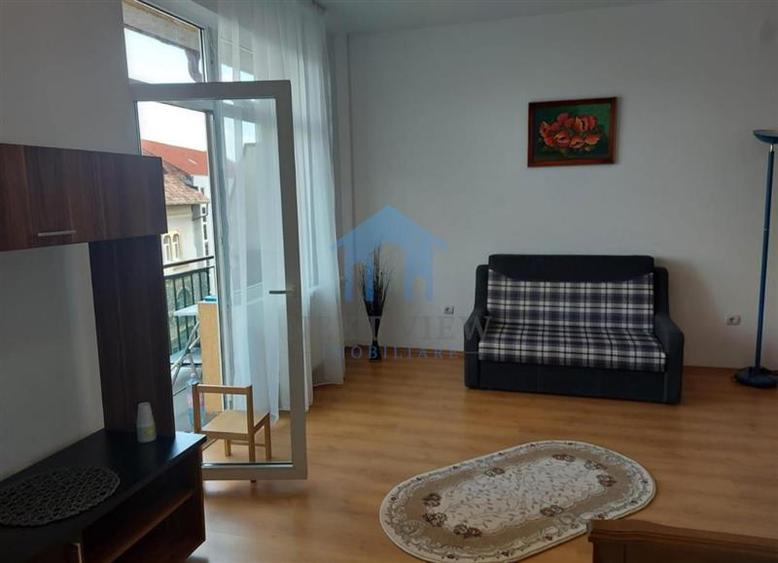 Garsonieră decomandată în Gară