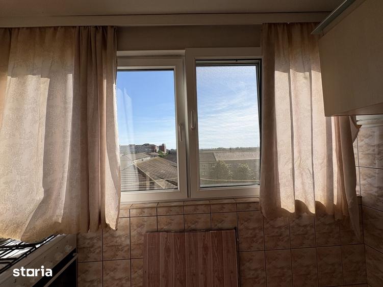 Apartament cu 2 camere decomandat în Rogerius