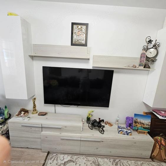 Apartament cu 3 camere decomandat în Berceni