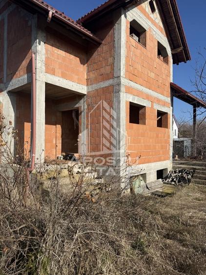 Casă individuală cu 4 camere cu Canalizare în Sânandrei