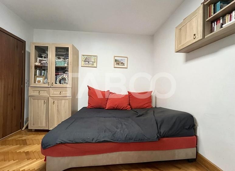 Apartament cu 2 camere semidecomandat, mobilat în Gheorgheni