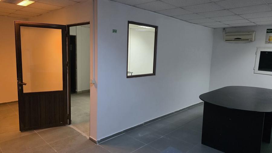 Spațiu comercial, de 18 mp, în Central