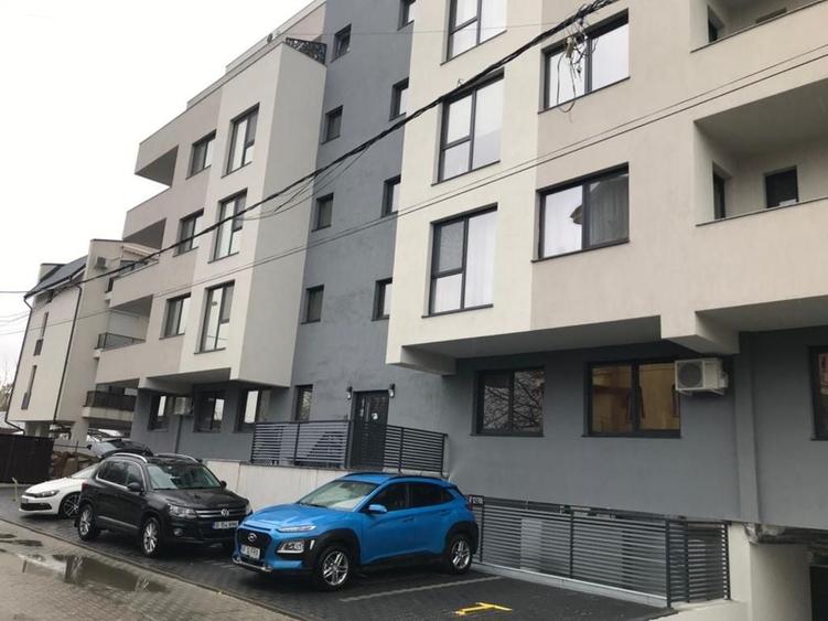 Garsonieră decomandată în Gorjului