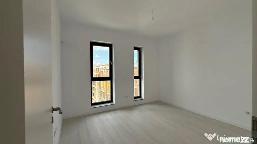 Apartament cu 3 camere decomandat în Nerva Traian