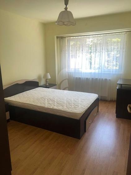 Apartament cu 3 camere semidecomandat în Grigorescu
