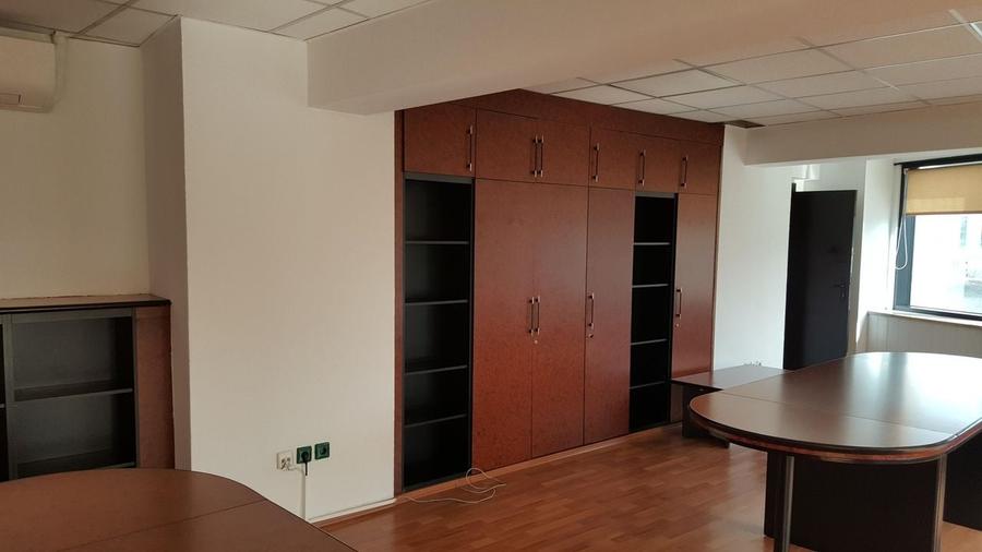 Birou, de 6,065 mp, în Splaiul Unirii