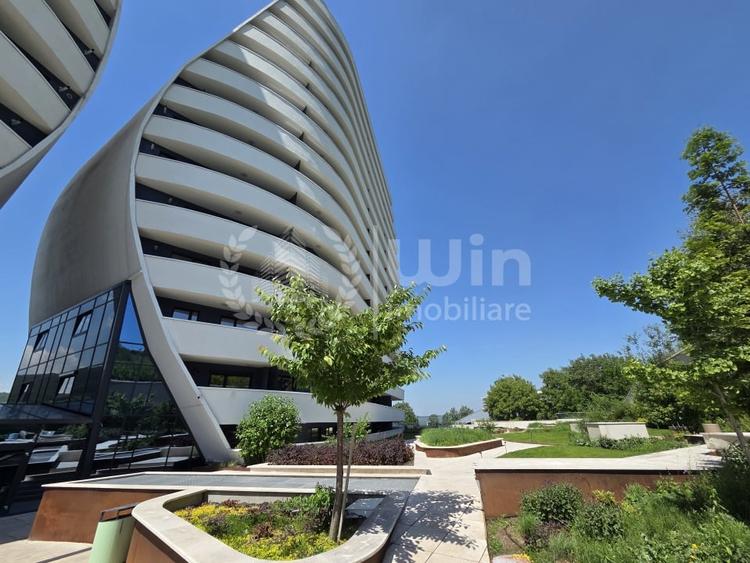 Apartament cu 3 camere semidecomandat în Zorilor