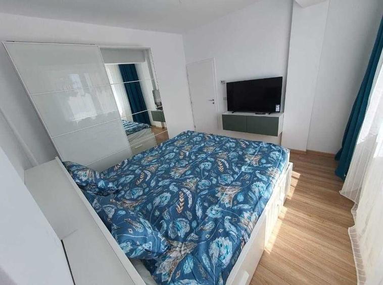 Inchiriez apartament 3 camere - 1