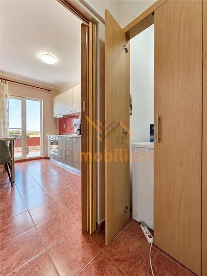 Apartament cu 3 camere decomandat în Sânmartin