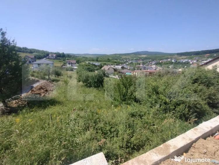 Teren de 1500 mp, în Centura