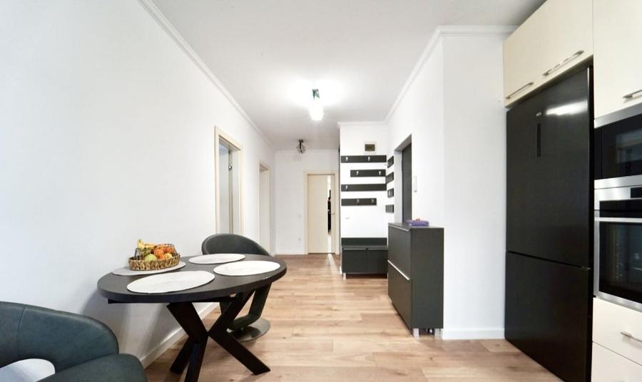 Apartament cu 2 camere decomandat, mobilat în Borhanci