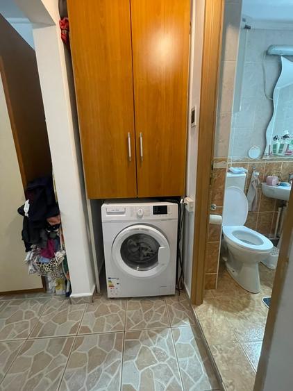 Apartament cu 3 camere decomandat în Canta
