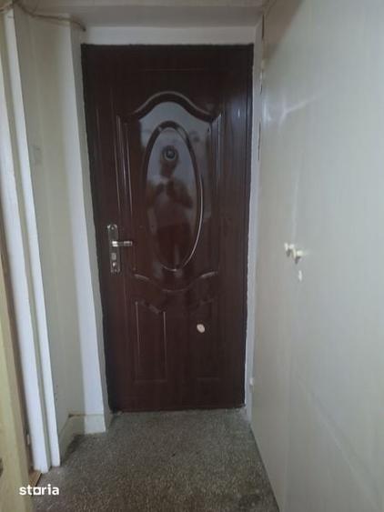 Garsonieră în Titan